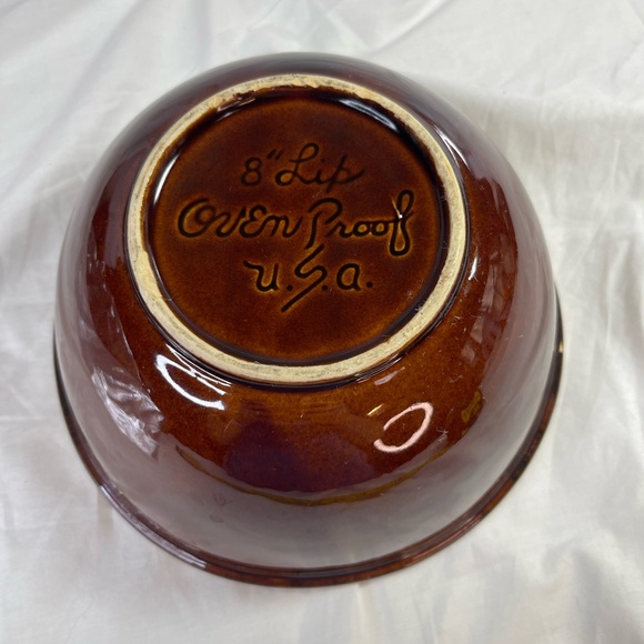 Vintage Hull Pottery Mixing Bowl 8” Lip Batter Bowl - Picture 6 of 7